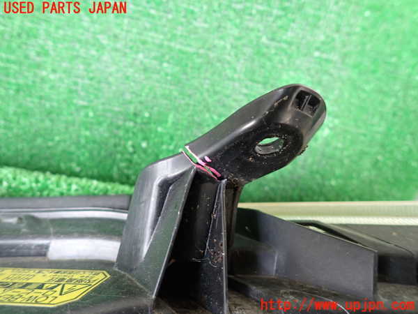 1UPJ-9234271130]ヴェルファイアハイブリッド(ATH20W)右ヘッドライト HID 中古_4