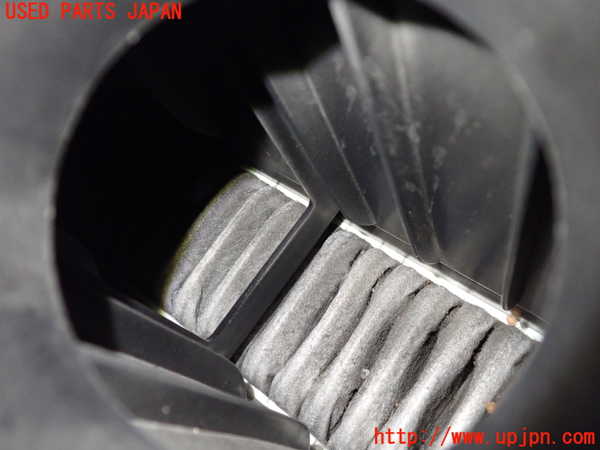 1UPJ-9234272560]ヴェルファイアハイブリッド(ATH20W)エアクリーナーボックス 中古_4