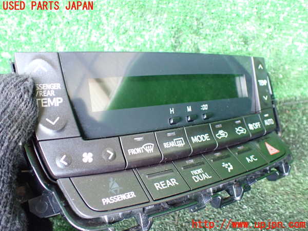 1UPJ-9234276066]ヴェルファイアハイブリッド(ATH20W)エアコンスイッチ1 中古_2