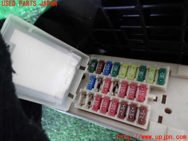 1UPJ-9234276741]ヴェルファイアハイブリッド(ATH20W)ヒューズボックス1 中古_3