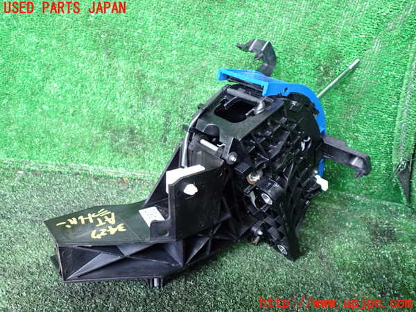 1UPJ-9234277555]ヴェルファイアハイブリッド(ATH20W)ATシフトレバー 中古_2