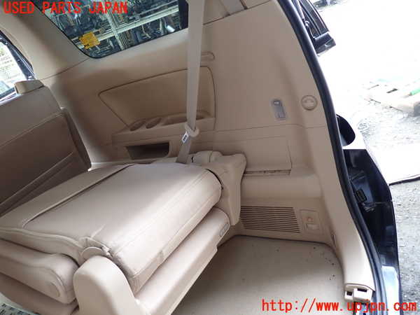 1UPJ-9234277675]ヴェルファイアハイブリッド(ATH20W)右リアピラートリム 中古_4