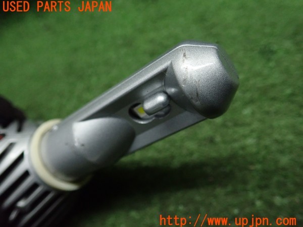 3UPJ=9234280505]ジープ ラングラー(TJ40S)PIAA ピア LEDバルブ ヘッドライト 中古_4