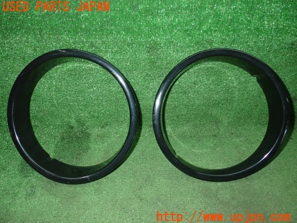 3UPJ=9234280590]ジープ ラングラー(TJ40S)社外 ヘッドライトリム ヘッドライトガーニッシュ 中古_3