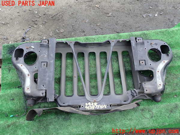 1UPJ-9234281050]ジープ・ラングラー(TJ40S)ラジエターグリル 中古_4