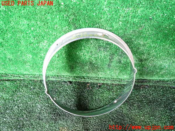 1UPJ-9234281140]ジープ・ラングラー(TJ40S)右ヘッドライトリム 中古_2