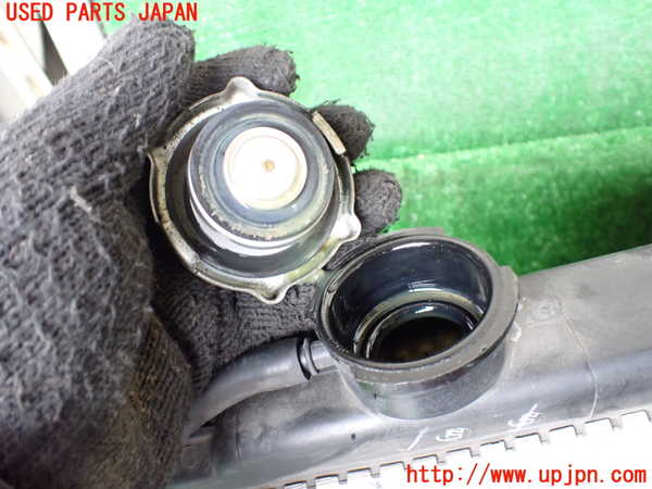 1UPJ-9234282321]ジープ・ラングラー(TJ40S)ラジエーター1 中古_3