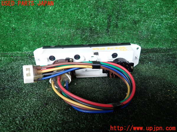 1UPJ-9234286066]ジープ・ラングラー(TJ40S)エアコンスイッチ1 中古_3