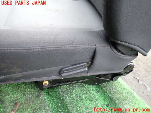 1UPJ-9234287065]ジープ・ラングラー(TJ40S)助手席シート 中古_4