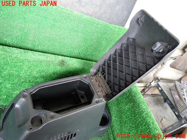 1UPJ-9234287540]ジープ・ラングラー(TJ40S)センターコンソール 中古_2