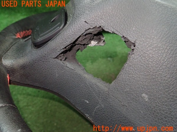 3UPJ=9234290512]アルファロメオ ジュリエッタ スポルティーバ(940141)純正 ステアリング ステアリングスイッチ付き 中古_4