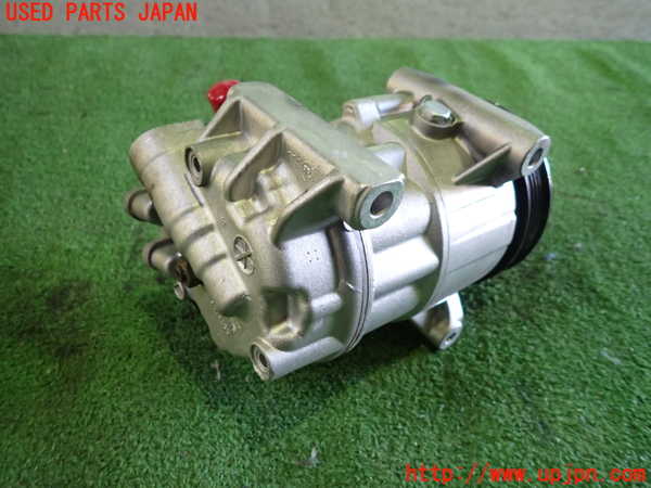 1UPJ-9234296025]アルファロメオ・ジュリエッタ(940141)エアコンコンプレッサー 中古_3