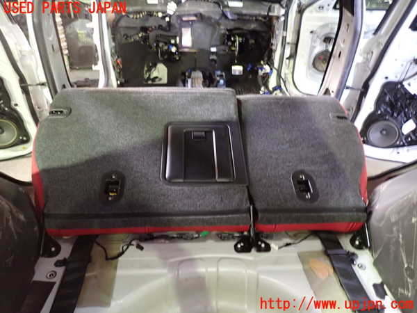 1UPJ-9234297385]アルファロメオ・ジュリエッタ(940141)リアシート 中古_5