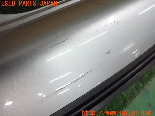 3UPJ=9234300058]VW ゴルフトゥーラン TSI ハイライン(1TBLG)純正加工 リアバンパー 社外ディフューザー付き 中古_2