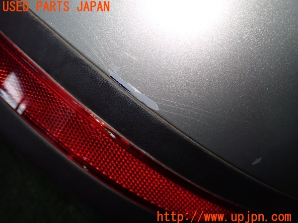 3UPJ=9234300058]VW ゴルフトゥーラン TSI ハイライン(1TBLG)純正加工 リアバンパー 社外ディフューザー付き 中古_3