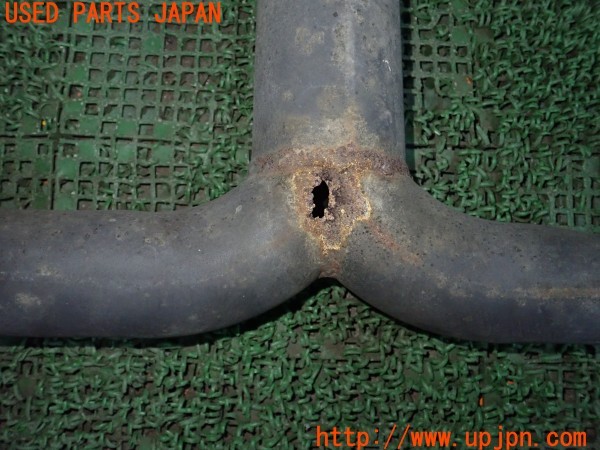 3UPJ=9234300152]VW ゴルフトゥーラン TSI ハイライン(1TBLG)社外 リアマフラー 中古_2