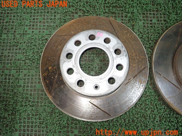 3UPJ=9234300305]VW ゴルフトゥーラン TSI ハイライン(1TBLG)純正 リアディスクローター スリット入り 中古_2