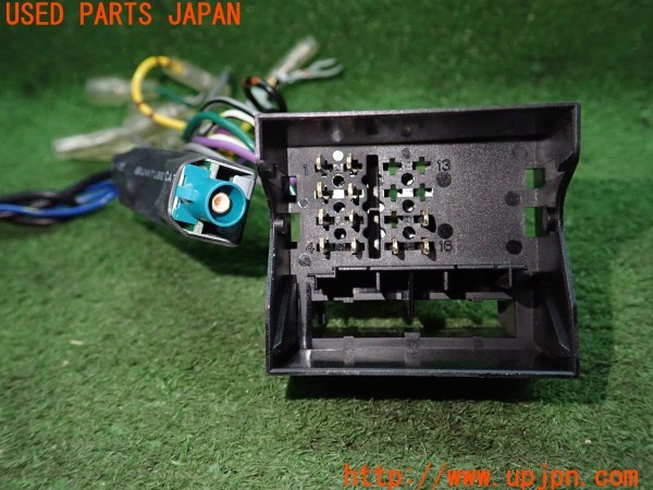 3UPJ=9234300512]VW ゴルフトゥーラン TSI ハイライン(1TBLG)社外 ナビ取付けキット 変換ハーネス ステー オーディオパネル 中古_4