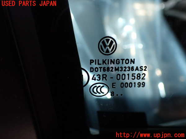 2UPJ-9234301230]VW ゴルフ トゥーラン(1TBLG)右前ドア 中古 PILKINGTON M3236 43R-001582_3