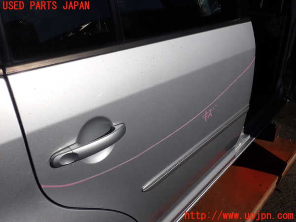 2UPJ-9234301290]VW ゴルフ トゥーラン(1TBLG)右後ドア 中古 PILKINGTON M5532 43R-001595_2