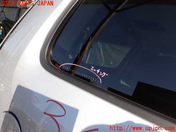 2UPJ-9234301380]VW ゴルフ トゥーラン(1TBLG)右クォーターガラス 中古 FUYAO 43R-001667_2