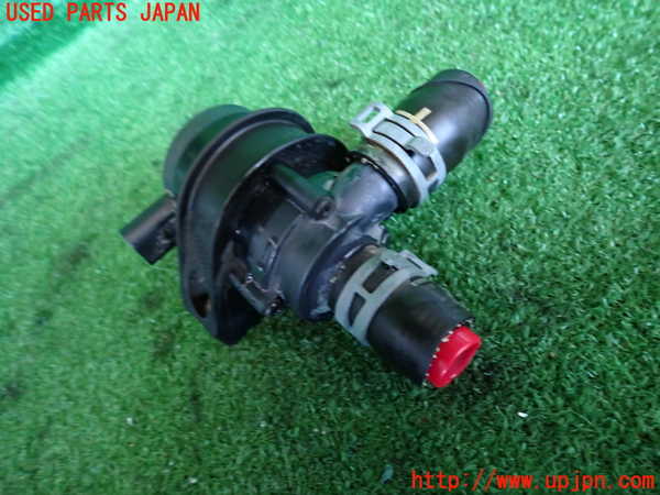 2UPJ-9234302110]VW ゴルフ トゥーラン(1TBLG)ウォーターポンプ 中古_2