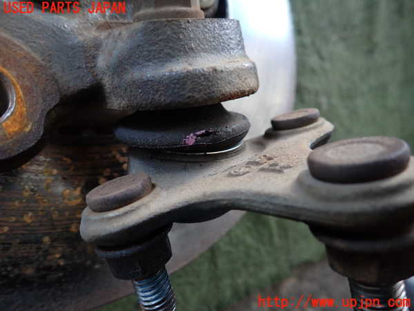 2UPJ-9234304290]VW ゴルフ トゥーラン(1TBLG)右フロントナックルハブ 中古_3