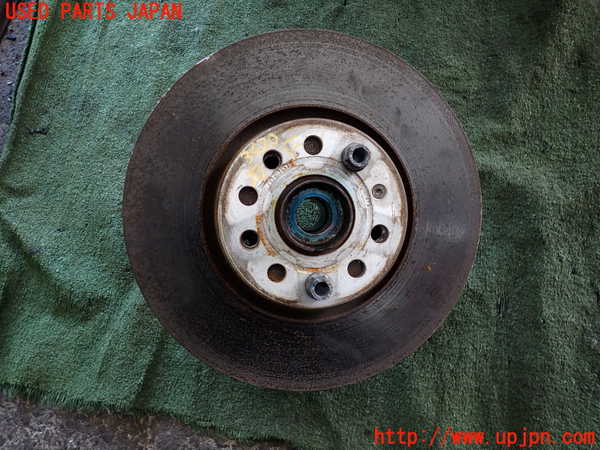 2UPJ-9234304290]VW ゴルフ トゥーラン(1TBLG)右フロントナックルハブ 中古_4