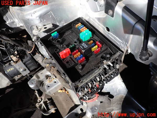 2UPJ-9234306742]VW ゴルフ トゥーラン(1TBLG)ヒューズボックス2 中古_2
