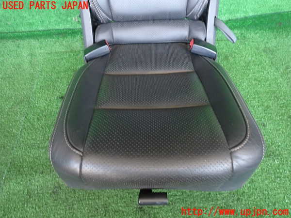 2UPJ-9234307125]VW ゴルフ トゥーラン(1TBLG)2列目シート 中古_3