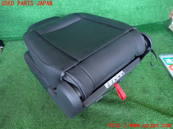 2UPJ-9234307175]VW ゴルフ トゥーラン(1TBLG)左2列目シート 中古_4