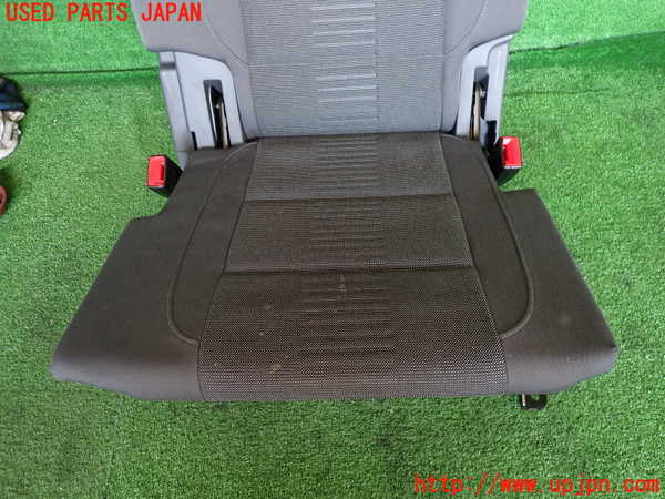 2UPJ-9234307235]VW ゴルフ トゥーラン(1TBLG)右3列目シート 中古_3