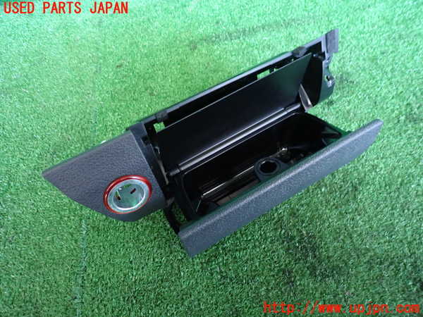 2UPJ-9234307821]VW ゴルフ トゥーラン(1TBLG)灰皿1 中古_3