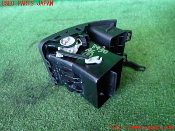 2UPJ-9234307528]VW ゴルフ トゥーラン(1TBLG)エアコン吹き出し口3 中古_2