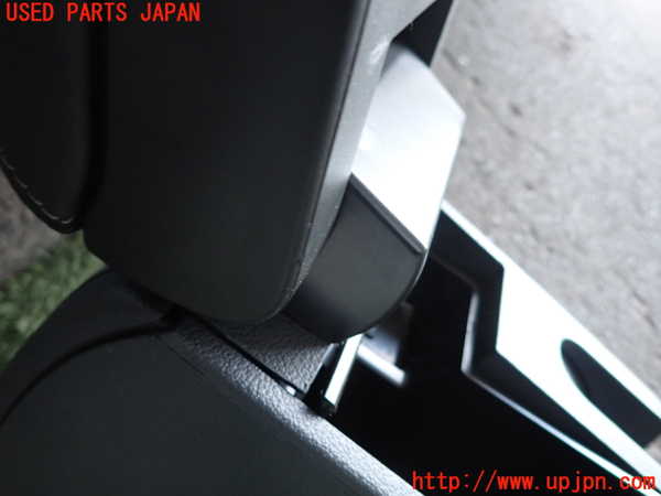 2UPJ-9234307540]VW ゴルフ トゥーラン(1TBLG)センターコンソール ジャンク_4