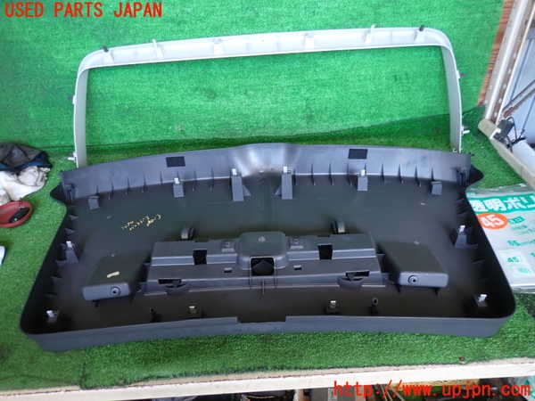 2UPJ-9234301578]VW ゴルフ トゥーラン(1TBLG)バックドア内張り 中古_3