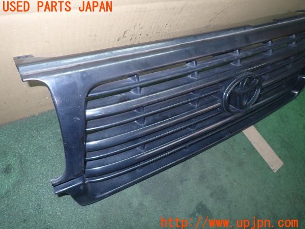 3UPJ=9234320047]ランドクルーザー VXリミテッド(FZJ80G)中期 純正 53101-60140 フロントグリル 中古_2