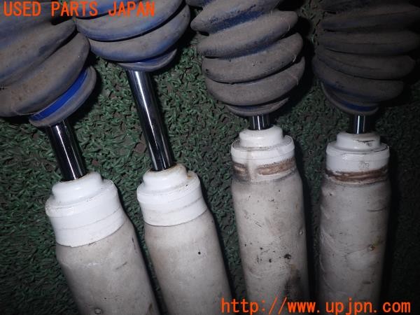 3UPJ=9234320408]ランドクルーザー VXリミテッド(FZJ80G)中期 社外 92651 ショックアブソーバー リフトアップ 中古_2