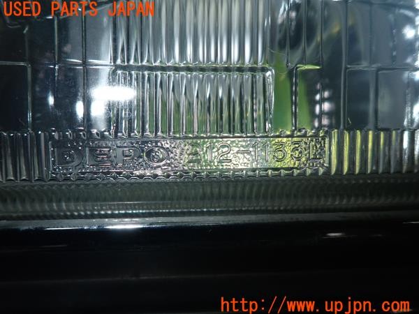 3UPJ=9234320561]ランドクルーザー VXリミテッド(FZJ80G)中期 DEPO デポ 212-1133R(L) ヘッドライト ガラスレンズ 中古_3