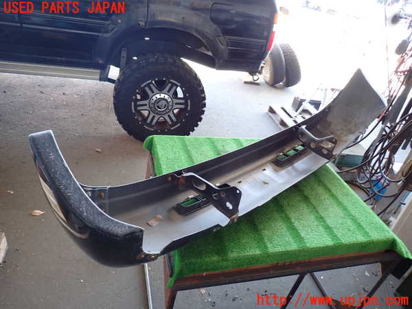 2UPJ-9234321010]ランクル80系(FZJ80G)フロントバンパー 中古_5
