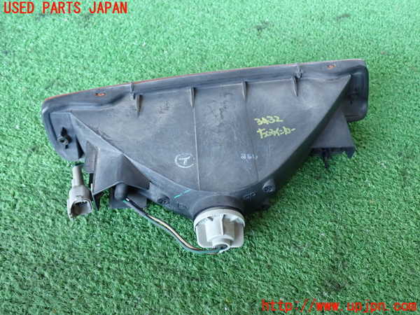 2UPJ-9234321162]ランクル80系(FZJ80G)左ウィンカーレンズ 中古_3