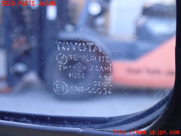 2UPJ-9234321380]ランクル80系(FZJ80G)右クォーターガラス 中古 ASAHI M284 43R-00034_2