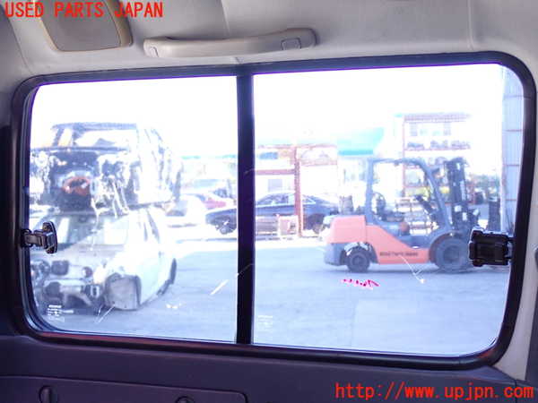2UPJ-9234321382]ランクル80系(FZJ80G)左クォーターガラス 中古 ASAHI M284 43R-00034_3