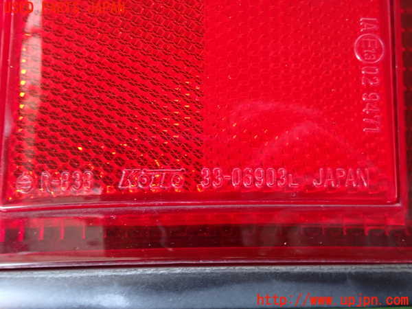 2UPJ-9234321536]ランクル80系(FZJ80G)左テールランプ 中古_2