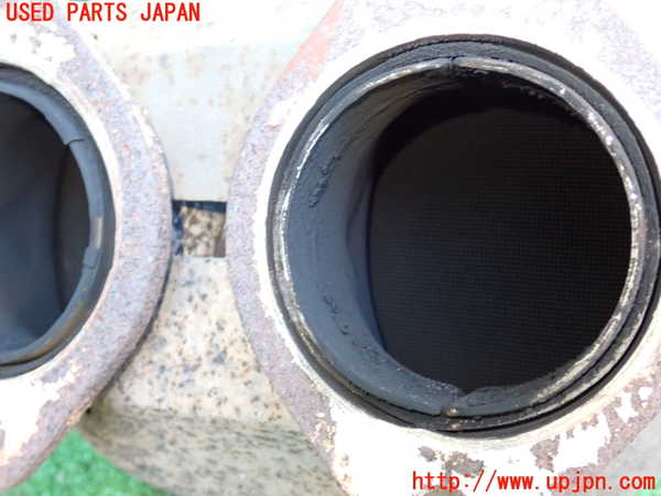 2UPJ-9234322661]ランクル80系(FZJ80G)触媒1 ジャンク_2