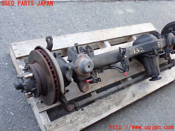 2UPJ-9234324370]ランクル80系(FZJ80G)フロントデフホーシング 中古_2