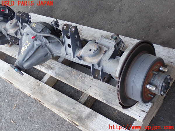 2UPJ-9234324400]ランクル80系(FZJ80G)リアデフホーシング 中古_3