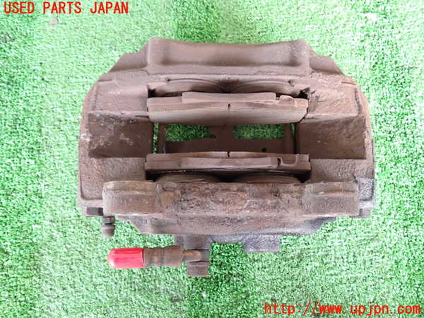 2UPJ-9234324085]ランクル80系(FZJ80G)左フロントキャリパー 中古_2