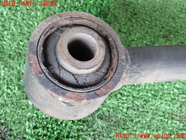 2UPJ-9234325146]ランクル80系(FZJ80G)右リアアッパーアーム1 中古_2