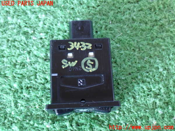 2UPJ-9234326310]ランクル80系(FZJ80G)スイッチ5(リアヒーター ハイロー) 中古_2